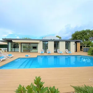  Villa Lucia